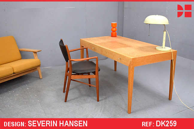 Vintage light oak desk designed by Severin Hansen | Model 36