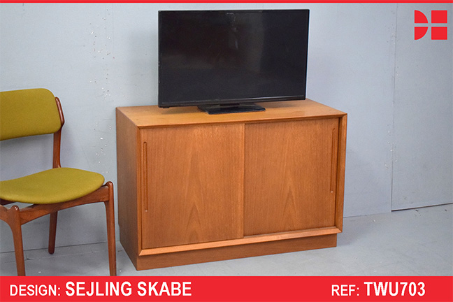 Teak sliding door media cabinet produced by Sejling Skabe