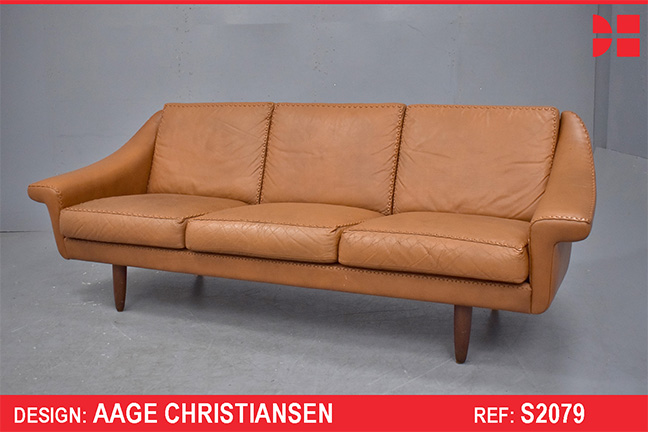 Vinatge 3 seater MATADOR sofa designed by Aage Christiansen