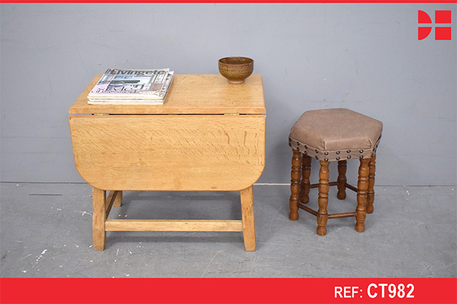 Drop-leaf side table in solid oak with waxed finish