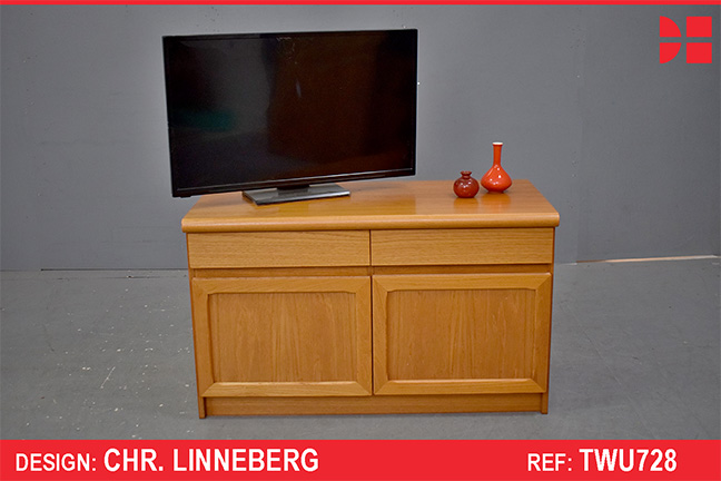 Vintage teak 2 door cabinet produced by Chr. Linneberg