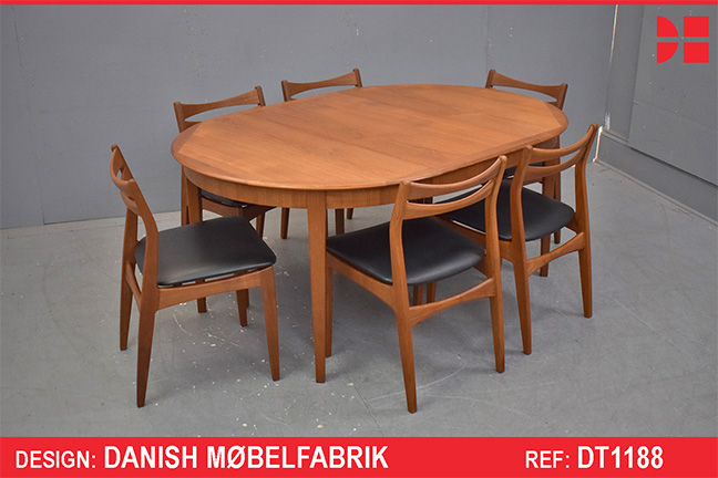 Vintage teak dining table with 2 extra leaves | Danish Mobelfabrik