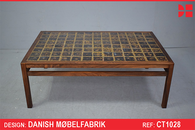Vintage rosewood coffee table with tiled top | Danish Mobelfabrik