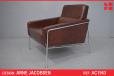 Arne Jacobsen airport armchair model 3300 | brown leather  - view 1