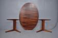 Oval pedistal-leg dining table in vintage rosewood - view 9