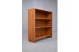 Ry Mobler RY5 bookcase top with adjustable shelves in teak designed by Hans Wegner