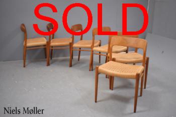 Vintage Model 75 dining chairs | Set of 6 | Niels Moller