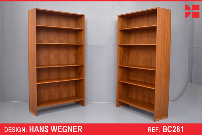 Vintage model RY8 bookcase in teak | Hans Wegner Design