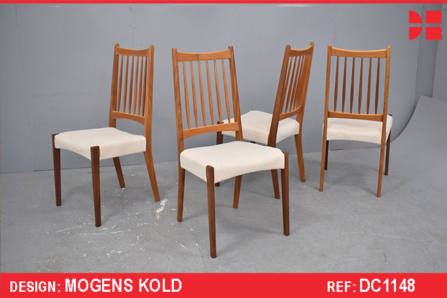 Set of 4 high back teak dining chairs with cream upholstery | Mogens Kold