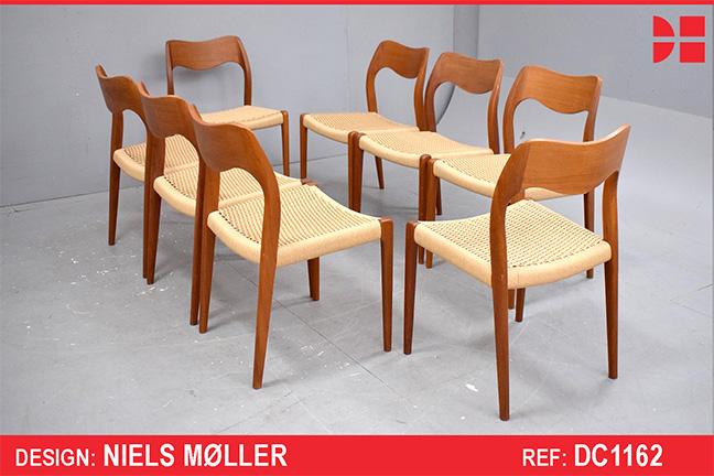 Set of 8 model 71 dining chairs in teak | Niels Moller design