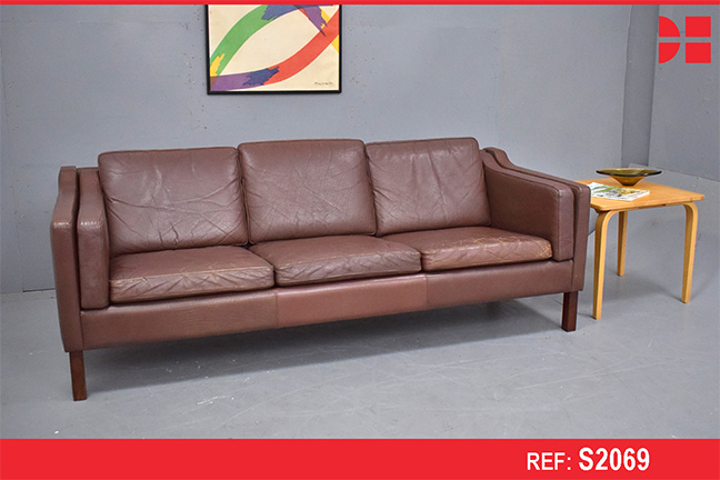 Vintage 3 seater sofa in brown ox leather upholstery