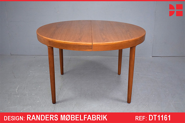 Round teak dining table by Randers Mobelfabrik