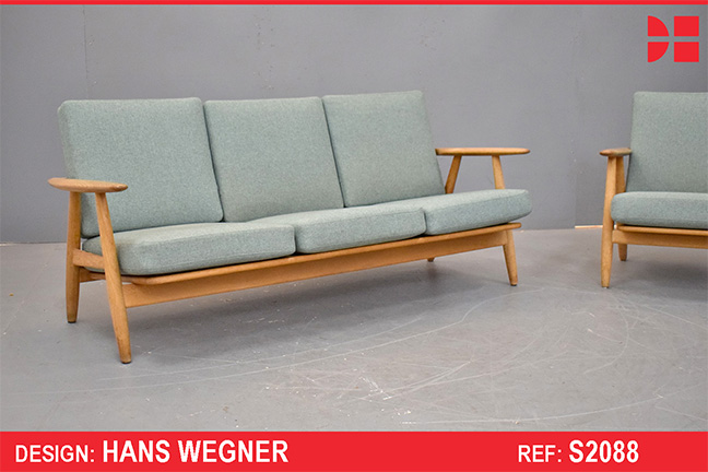 Vintage light oak CIGAR 3 seater sofa | Hans Wegner design