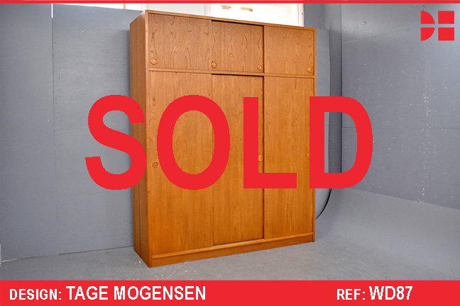 1960s design 3 door wardrobe in vintage teak | Tage Mogensen