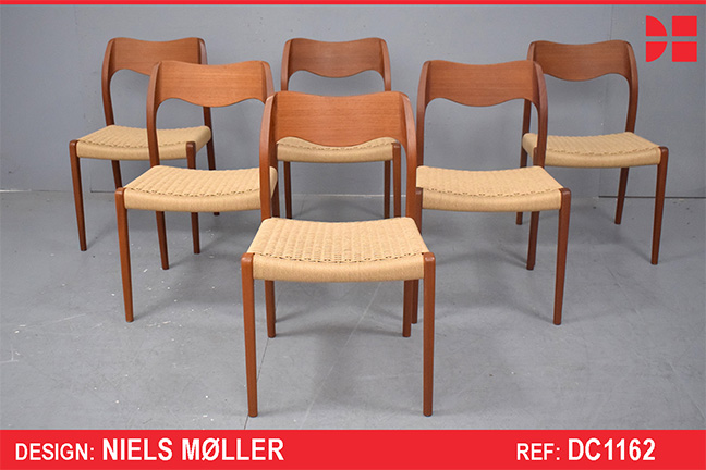 Set of 6 model 71 dining chairs in teak | Niels Moller design