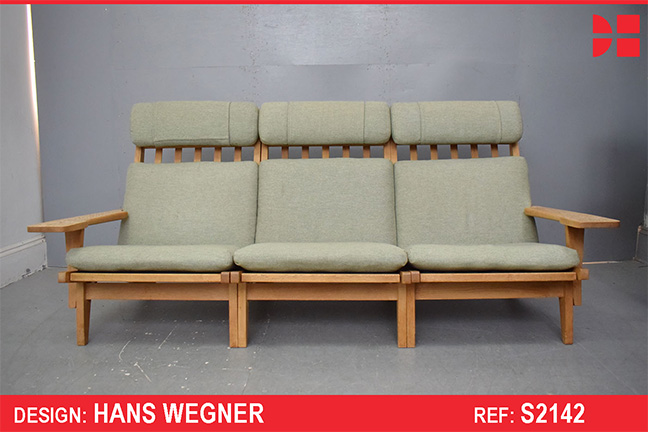 Hans Wegner design 3 seater GE375 sofa in oak